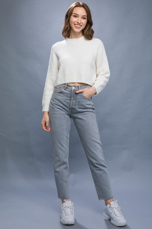 Cozy Wool Cropped Sweater - Artemisia Clothing Shop